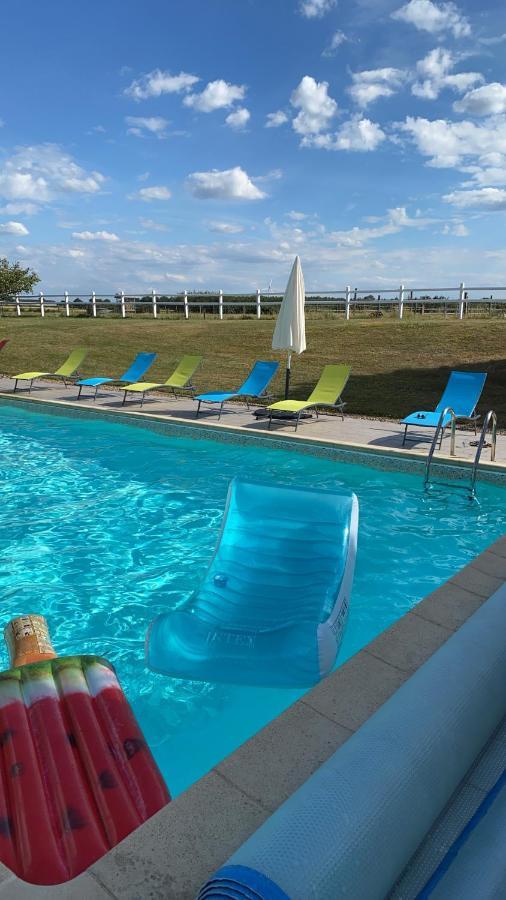 Kourline Villalunoterie Futuroscope Piscine Spa Oyre 外观 照片